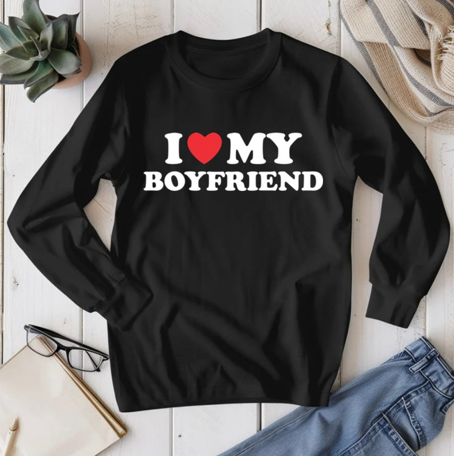 I LOVE MY BOYFRIEND | SWEATER